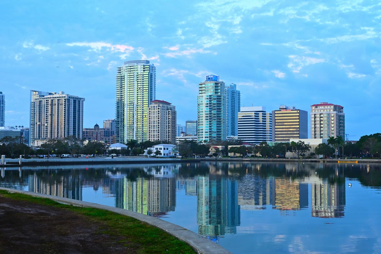 The St. Petersburg skyline reflected in Tampa Bay at sunrise: Rockstarr Media is casting new faces in St. Petersburg & Clearwater