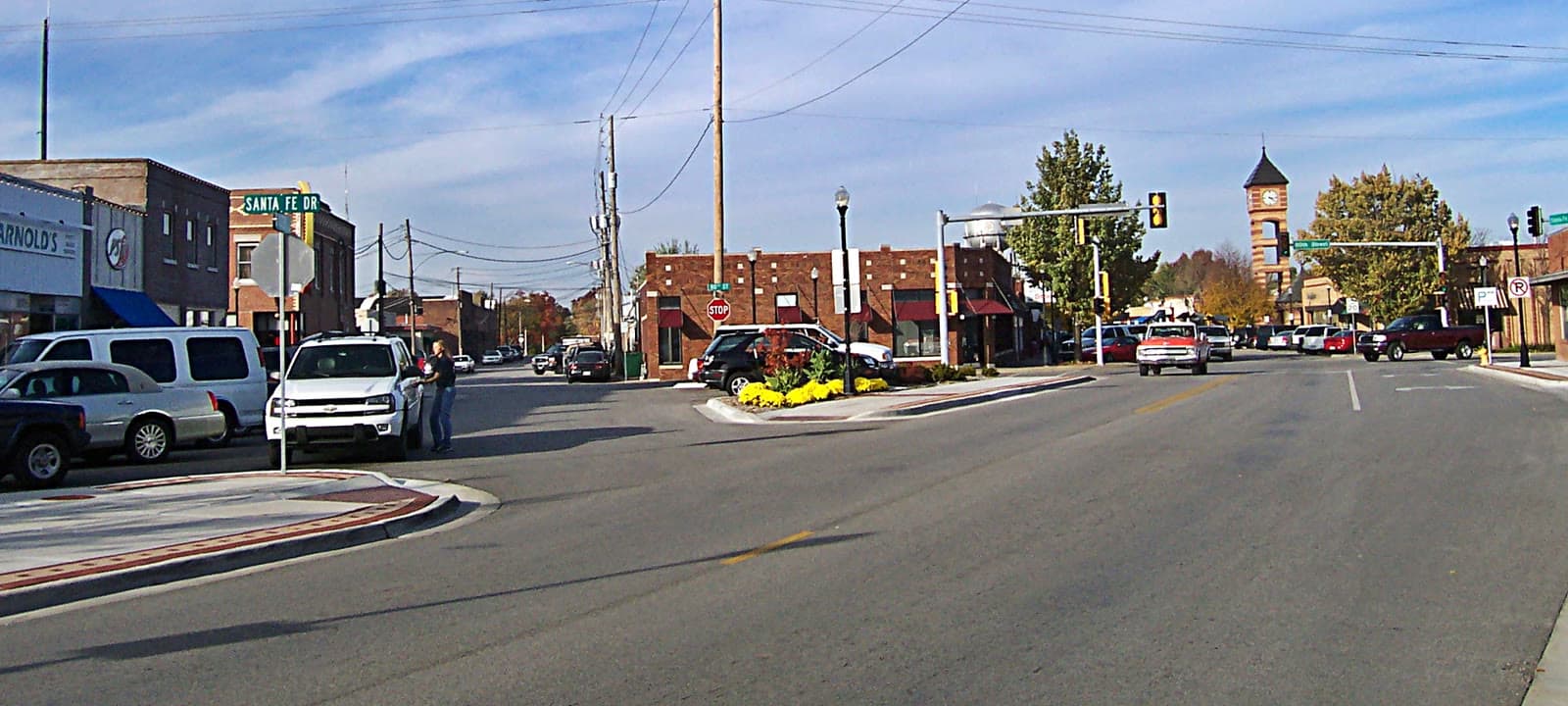 Downtown overland park along santa fe drive: Rockstarr Media is casting new faces in Overland Park