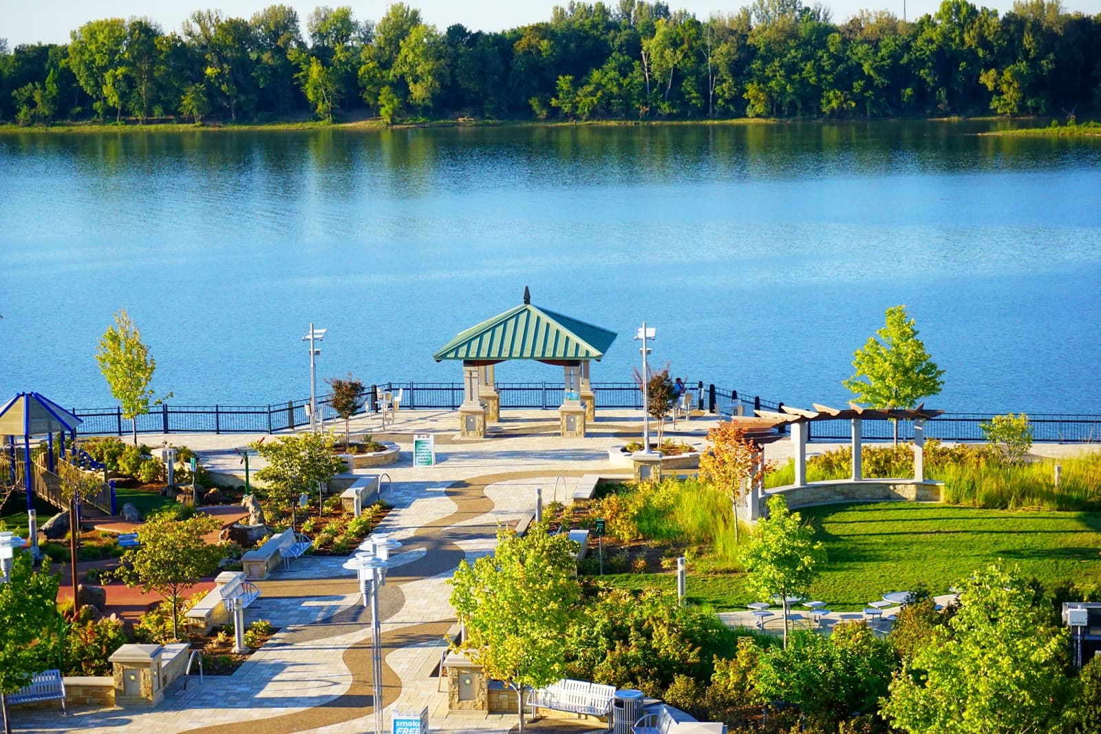 Smothers park on the owensboro riverfront: Rockstarr Media is casting new faces in Owensboro