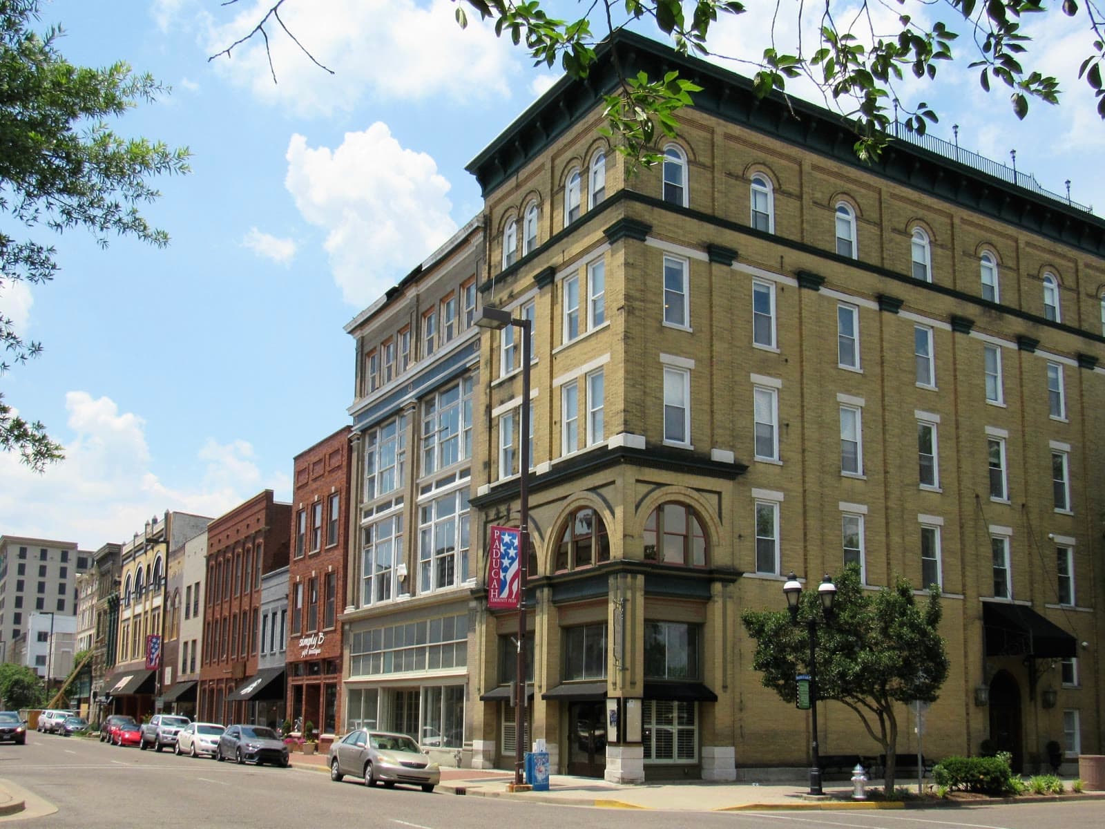 Broadway in downtown paducah: Rockstarr Media is casting new faces in Paducah