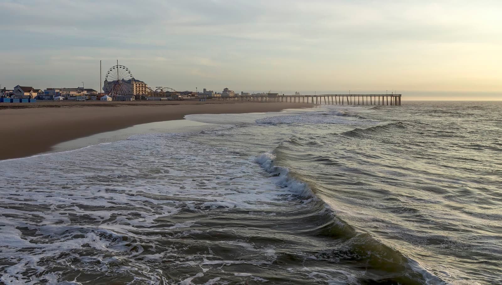 The beach and pier at the south end of the ocean city boardwalk: Rockstarr Media is casting new faces in Ocean City