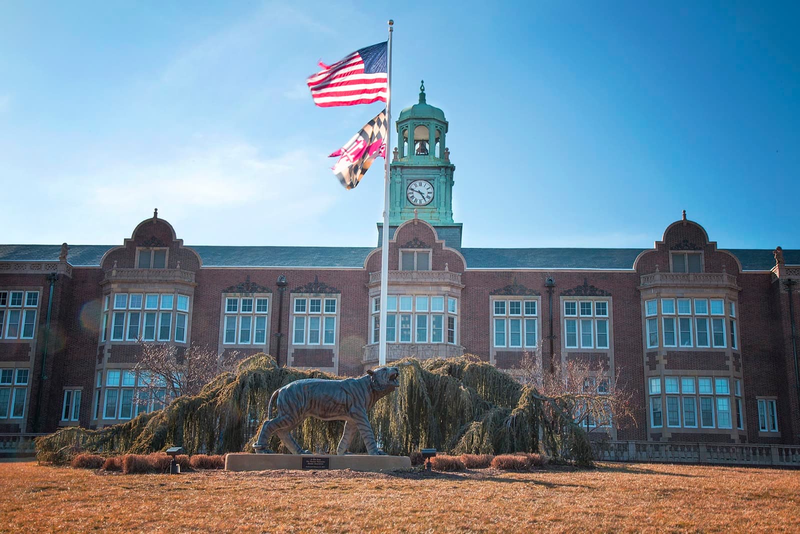 Stephens hall on the towson university campus: Rockstarr Media is casting new faces in Towson