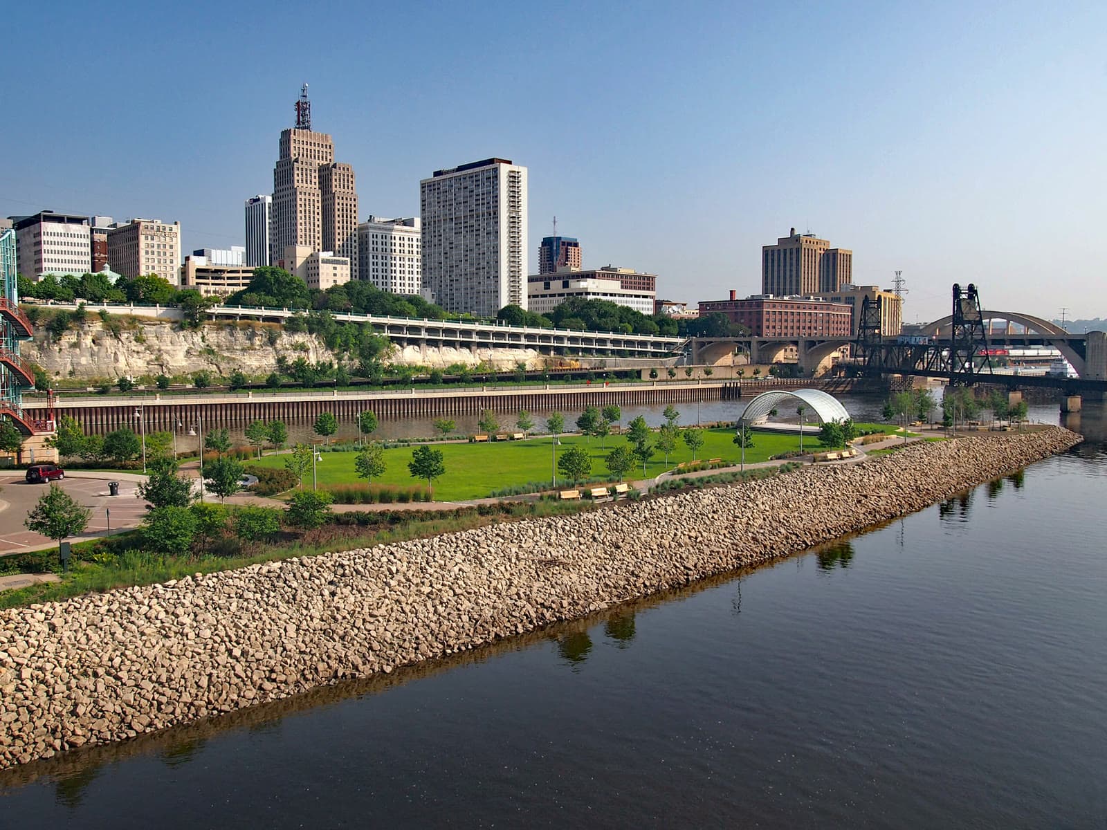 Downtown St. Paul above the Mississippi riverfront: Rockstarr Media is casting new faces in St. Paul