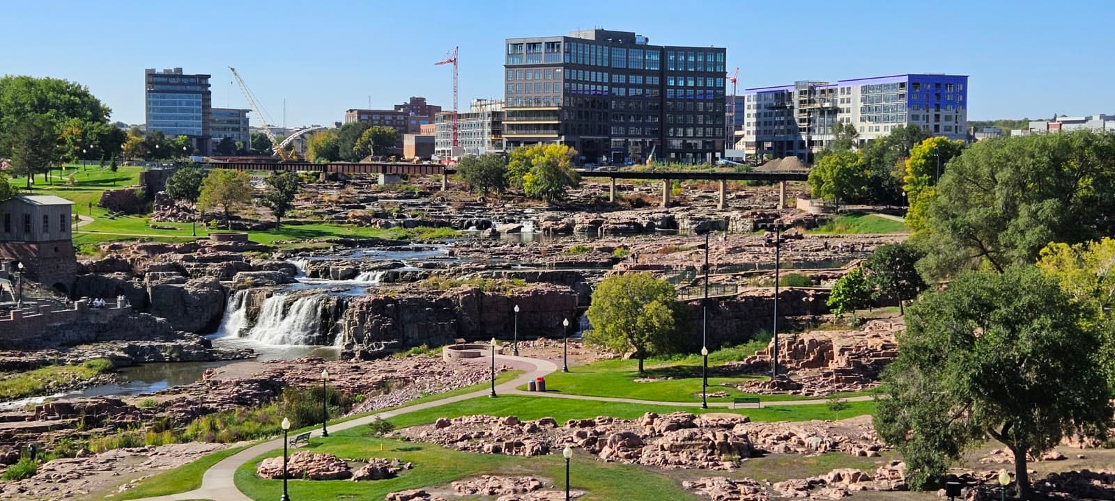 Falls park and downtown sioux falls: Rockstarr Media is casting new faces in Sioux Falls