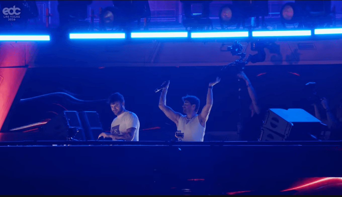 The Chainsmokers Tear Through kineticFIELD at EDC Las Vegas 2026 — A 68-Minute Hit Parade Before the Mainstage Fireworks